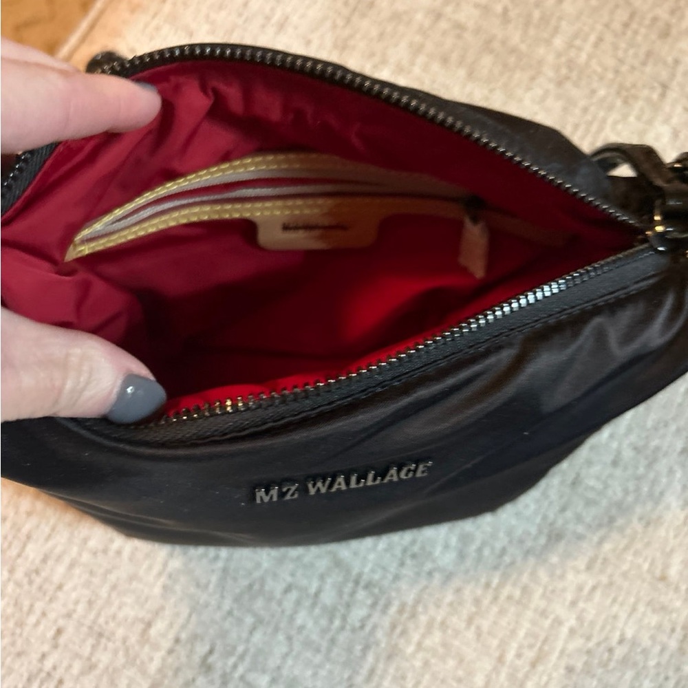 Mzwallace crossbody black used once bought Mzwallace outlet
